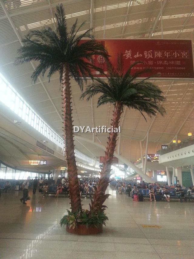 customized artificial palm tree with palm leaf (复制)