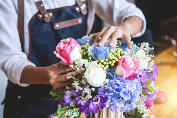 how to make a bouquet of fake flowers for events